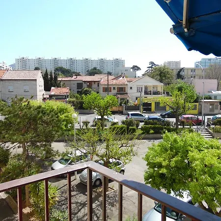- La Pauline Apartman *